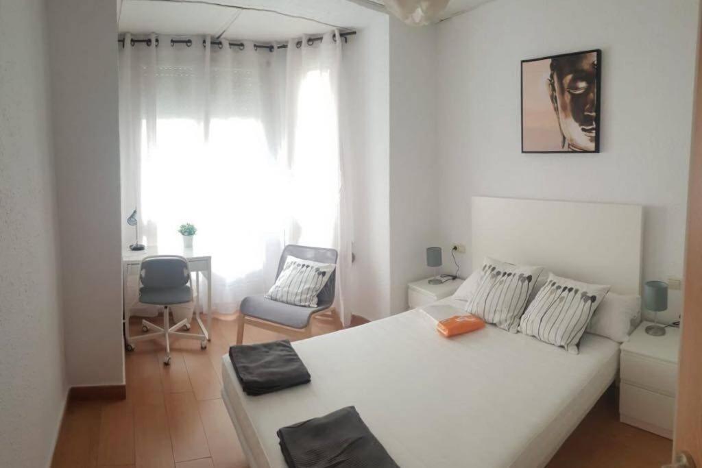 Cozy Apartment In The Heart Of Alicante! Ngoại thất bức ảnh